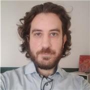 Native Italian teacher offers lessons on-line